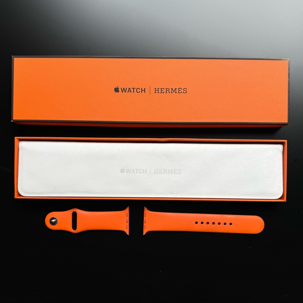 Apple Watch Hermes Orange Sport Band Original Genuine 42mm 44mm 45mm (M/L Size)